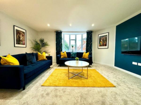 Bournemouth 3BR Escape: Close to Beach & Town!